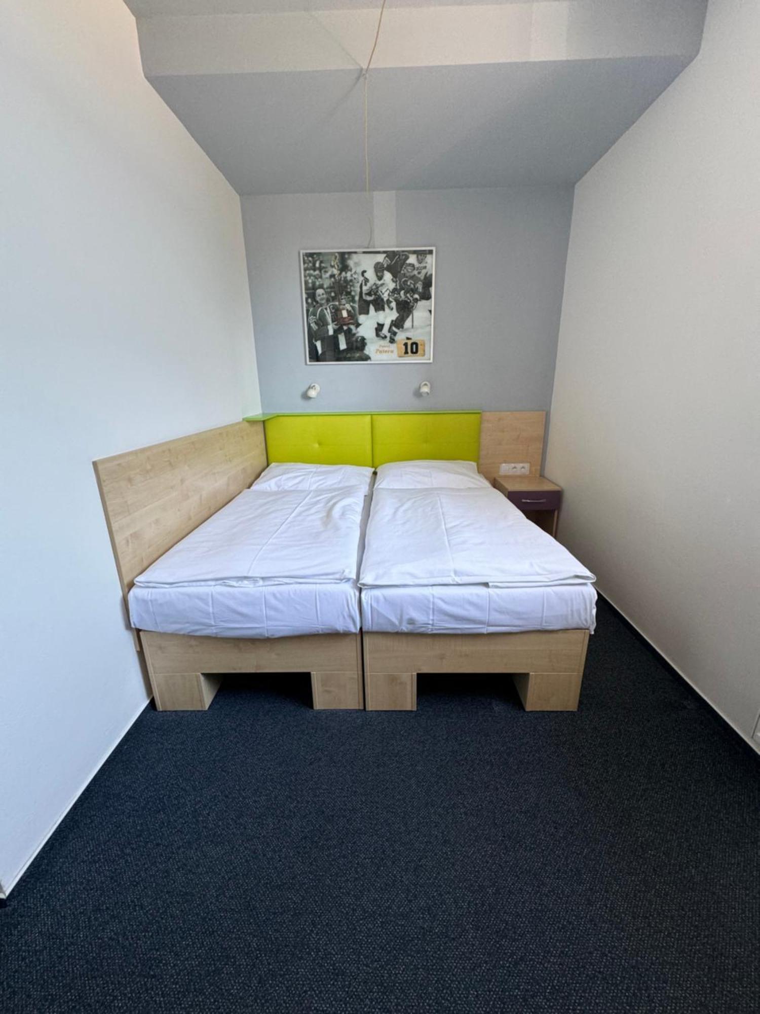 Sport Hotel Sletiste Kladno Exterior photo
