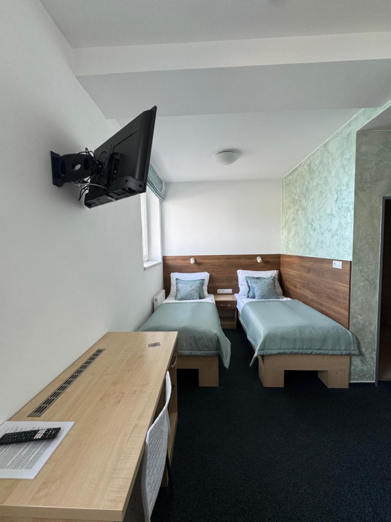 Sport Hotel Sletiste Kladno Exterior photo